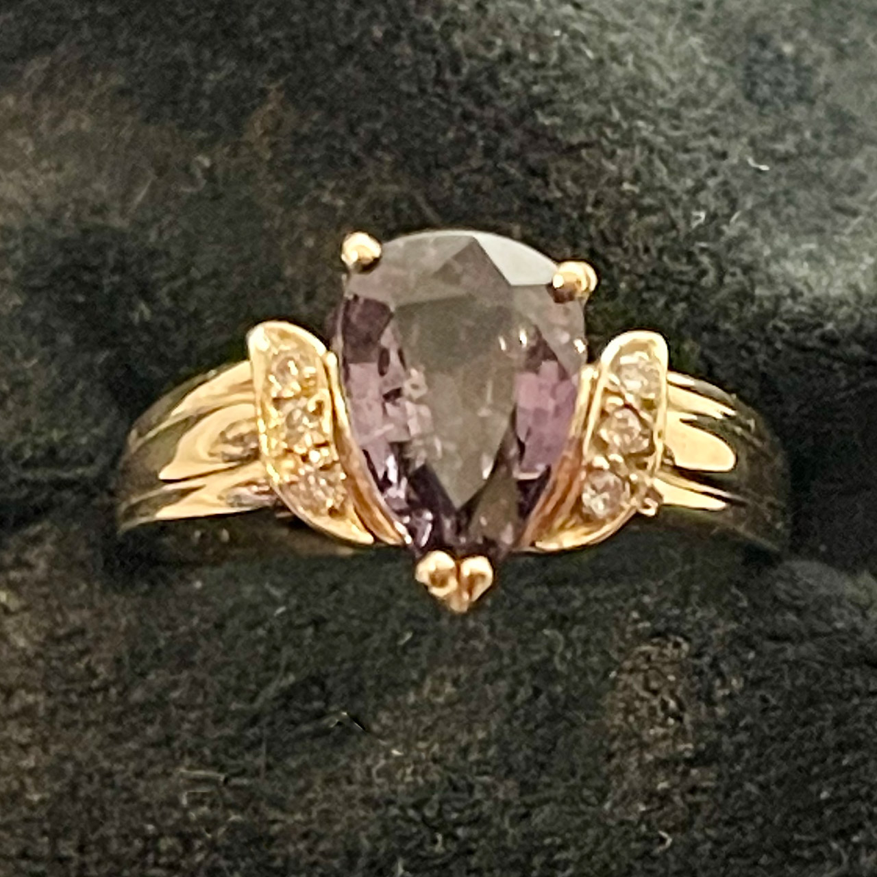 Spinel and Diamond 14KY Ring